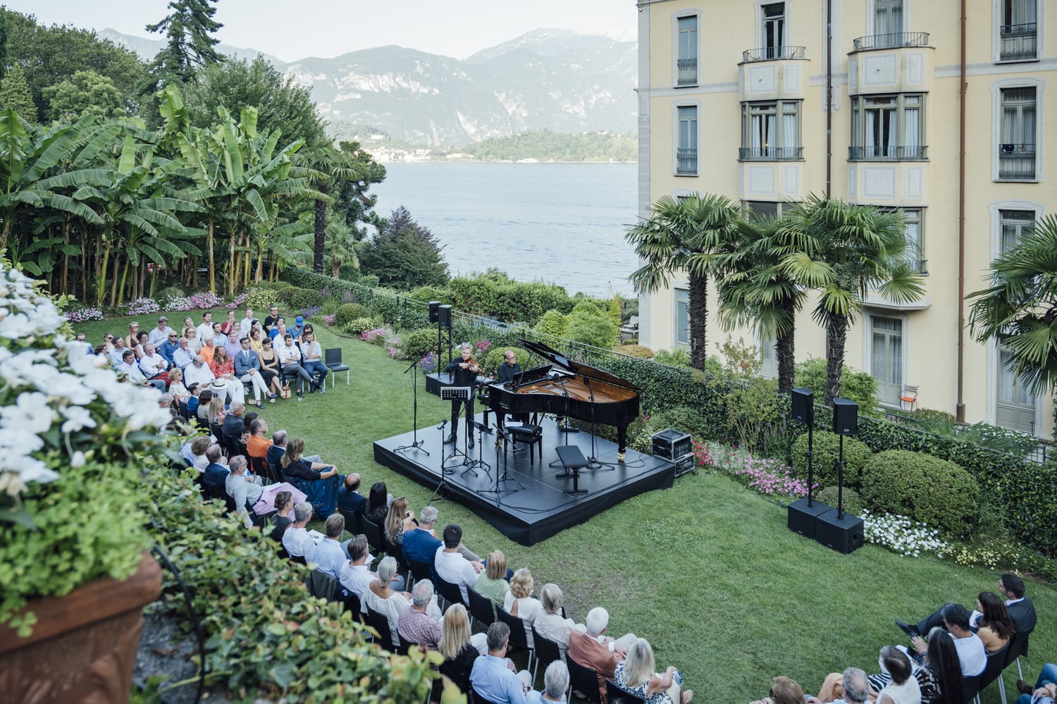 ABSOLUT RAVEL PIANO WORKS 2 (1)